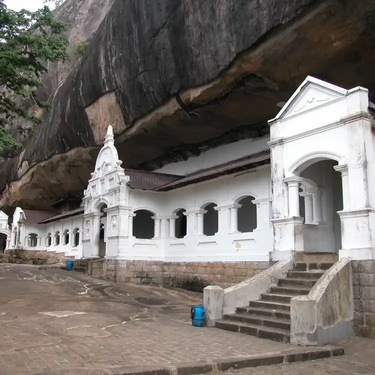 Dambulla Cave Temple
